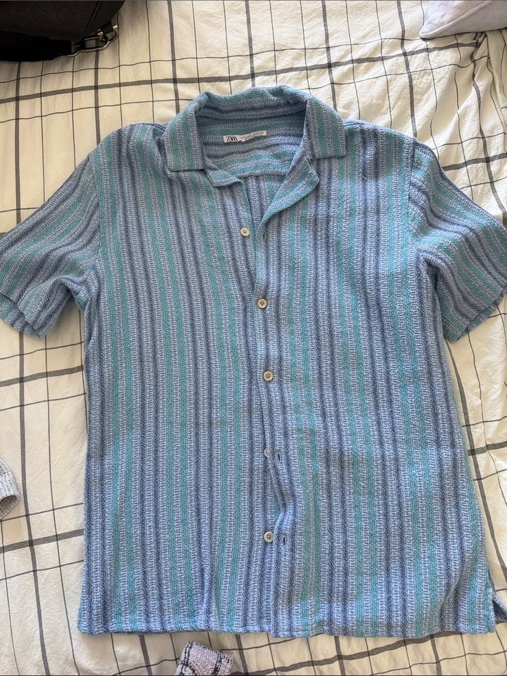 Zara Men Short-Sleeve Button-Down Shirt in Light Blue and Teal Stripes S-NWOT